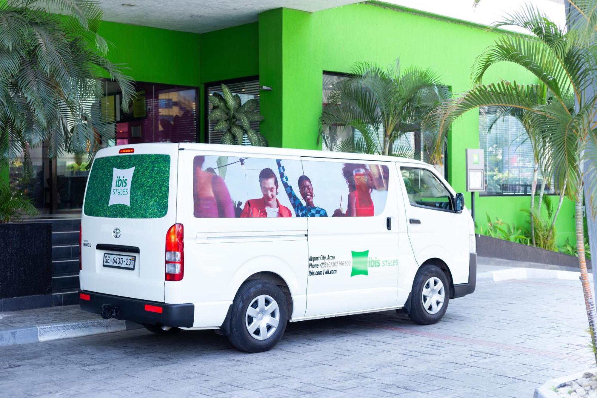 Hotel Ibis Styles Accra Airport Exterior foto